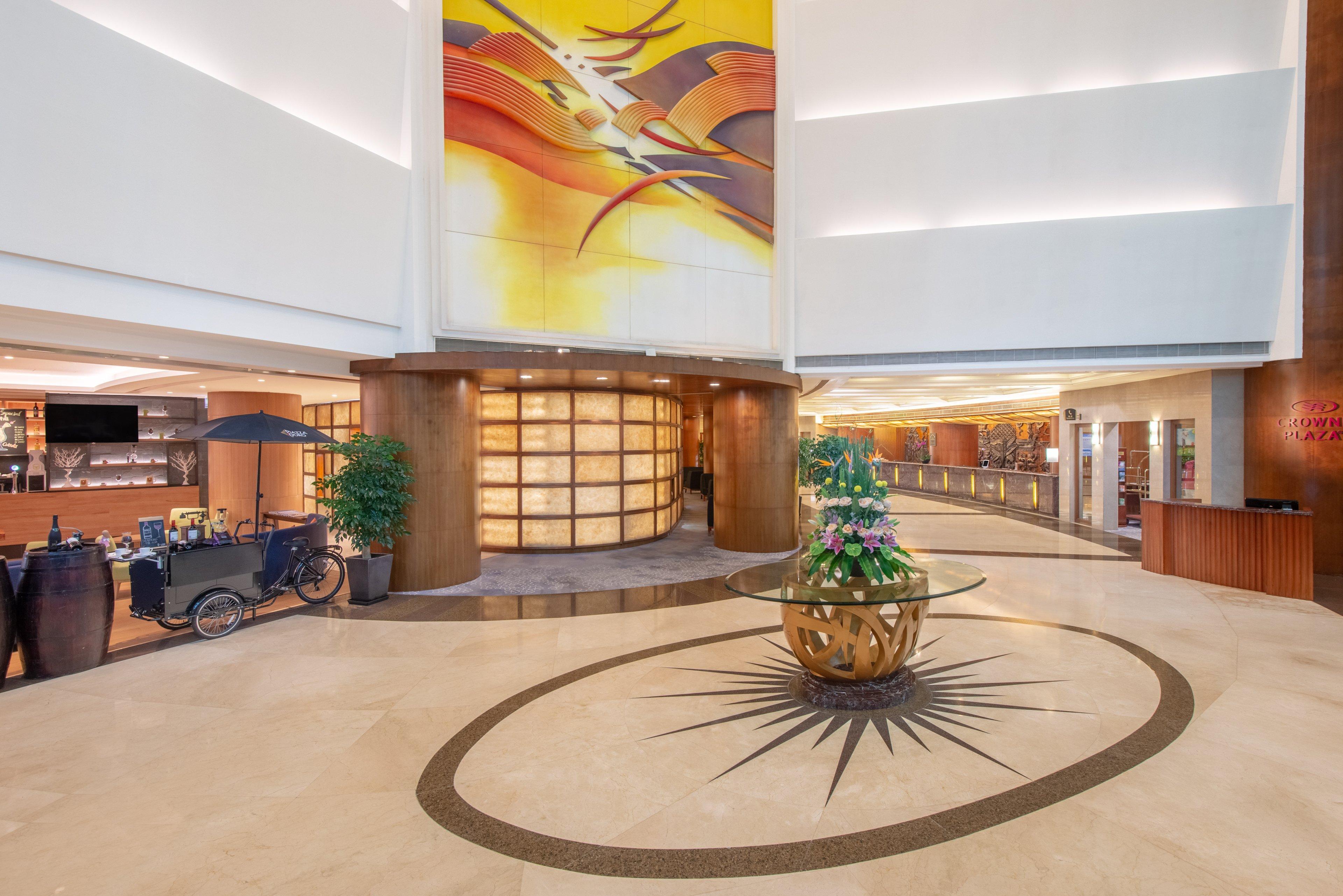Crowne Plaza Zhuhai City Center By Ihg - Offers Free One-Way Shuttle To Chimelong Ocean Kingdom Екстериор снимка