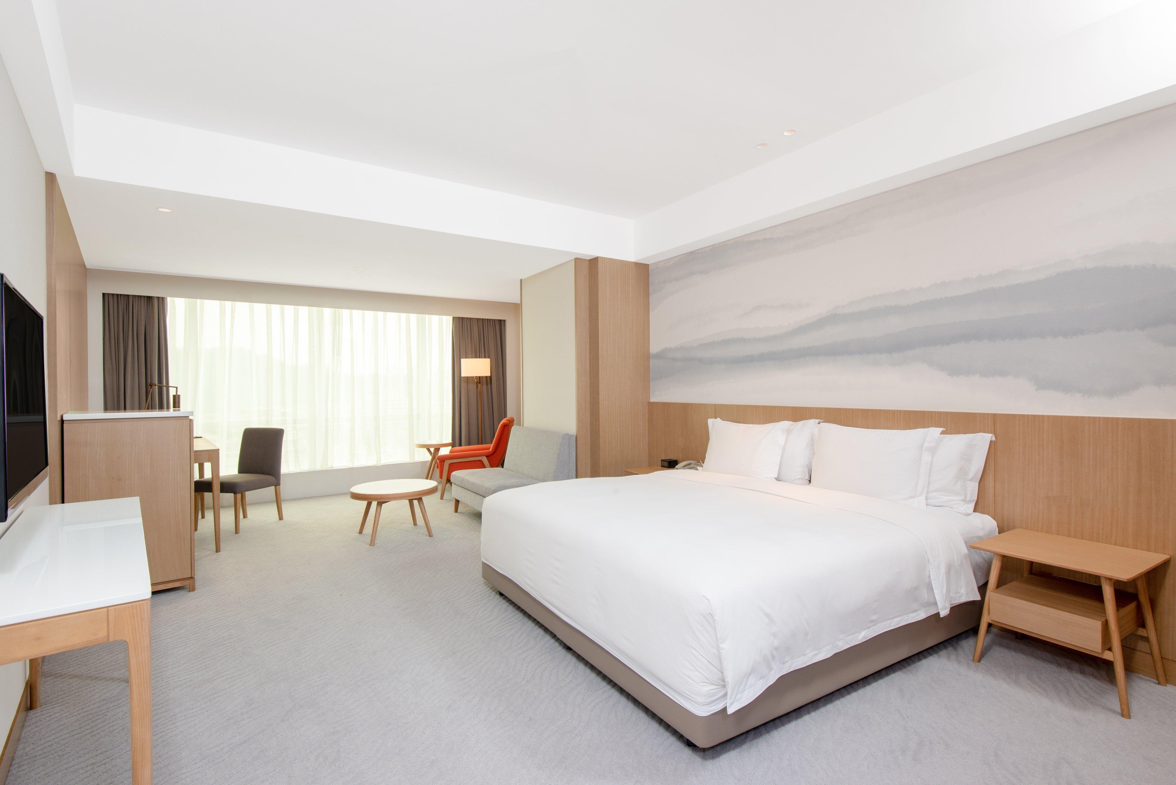 Crowne Plaza Zhuhai City Center By Ihg - Offers Free One-Way Shuttle To Chimelong Ocean Kingdom Екстериор снимка