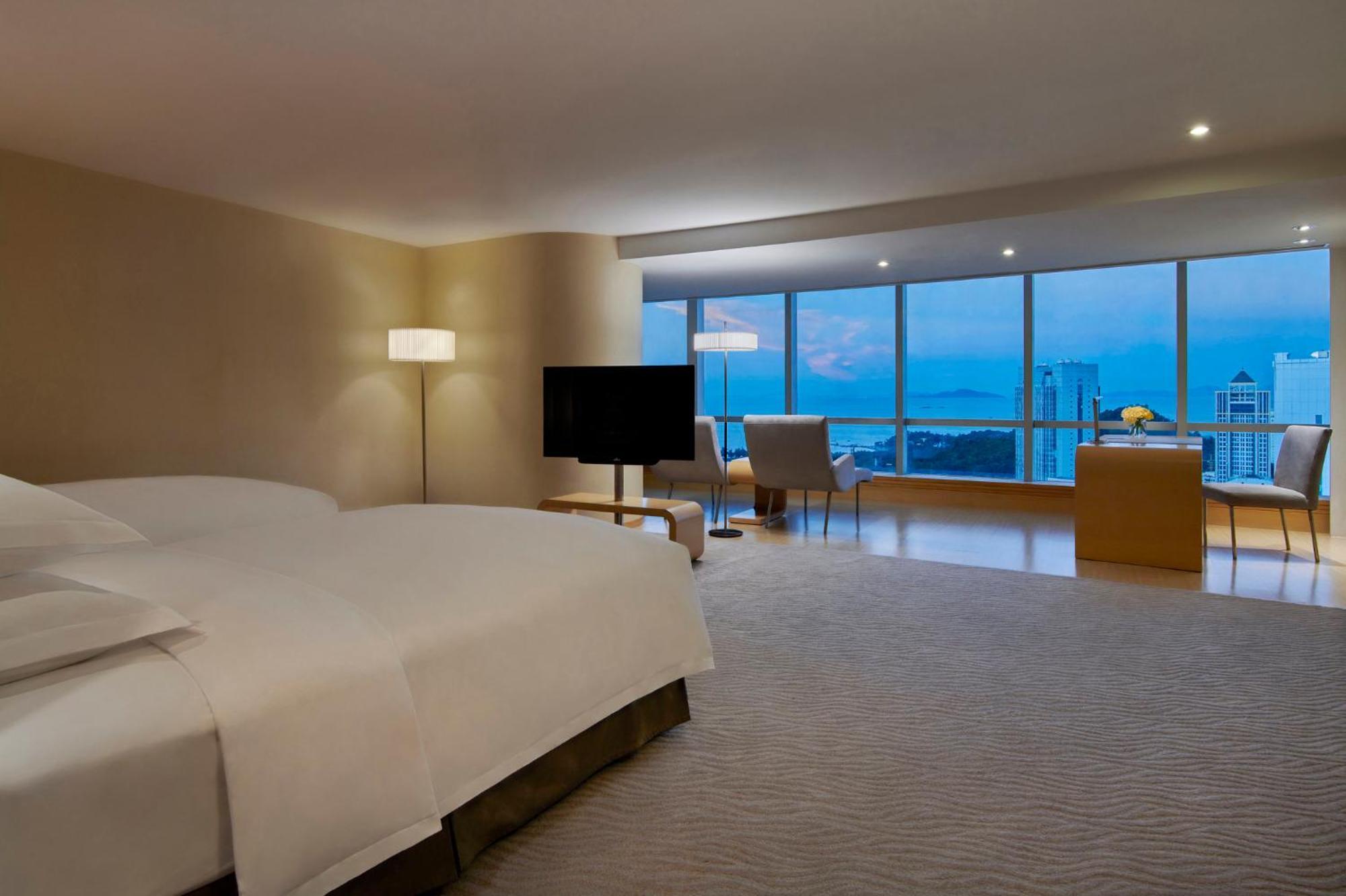 Crowne Plaza Zhuhai City Center By Ihg - Offers Free One-Way Shuttle To Chimelong Ocean Kingdom Екстериор снимка